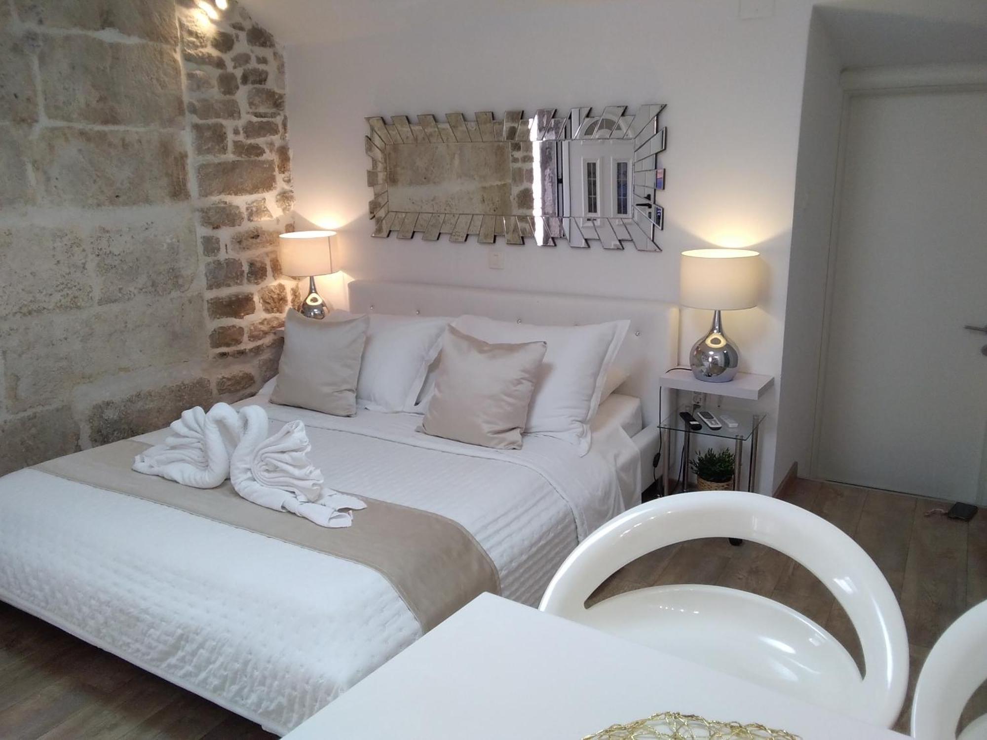 Private In Diocletians Palace Apartament *