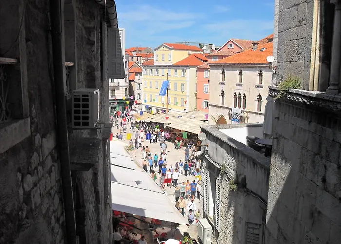 Private Apartments In Diocletians Palace