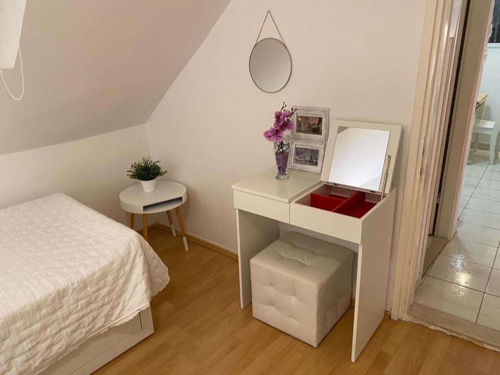 Private In Diocletians Palace Apartment