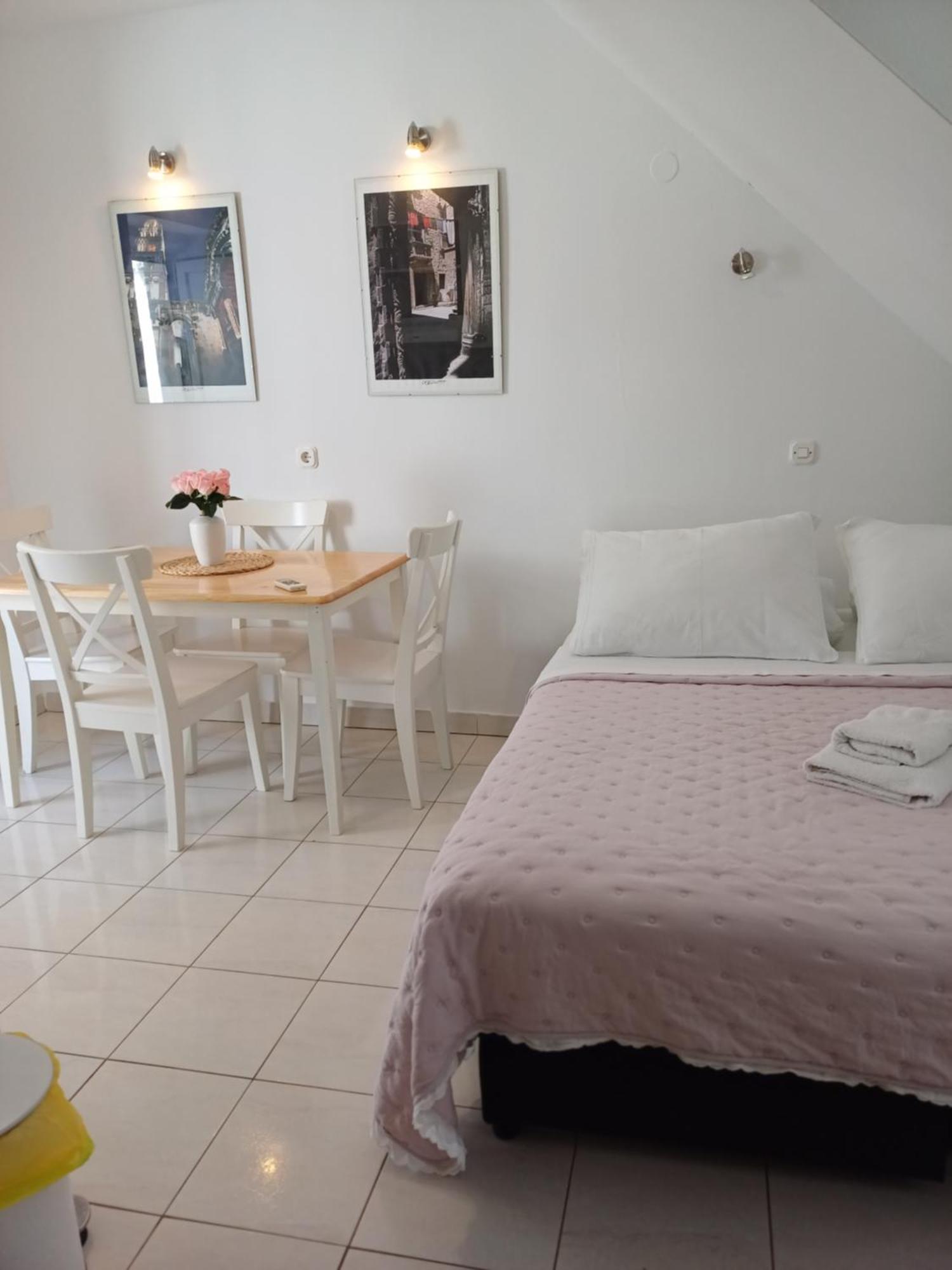 Private In Diocletians Palace Apartment