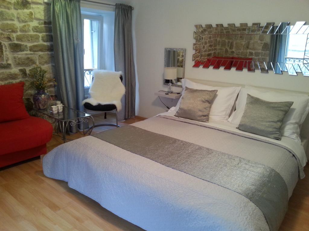 Private In Diocletians Palace Apartment